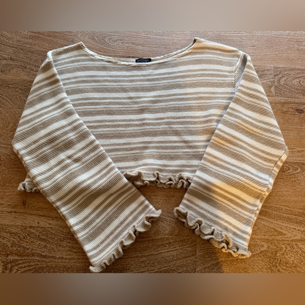 Nasty Gal Beige and Cream Knit Sweater